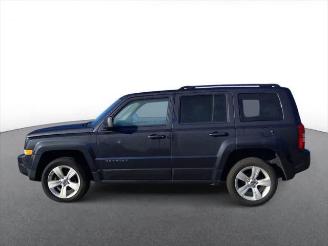 Used cars for sale 2015 Jeep Patriot Latitude, price is 4458, vin 1C4NJRFB8FD169670 in Troy, MI, dealer name is Suburban Chrysler Dodge Jeep RAM of Troy Best Dream car image