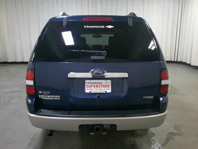 Used cars for sale 2007 Ford Explorer Eddie Bauer, price is 2585, vin 1FMEU74807UA56957 in Fairmont, MN, dealer name is Hawkins Chevrolet (MN) Best Dream car image