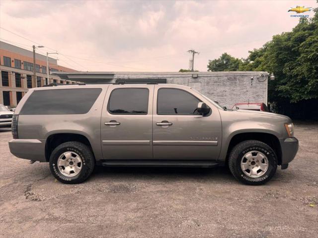 Used cars for sale 2007 Chevrolet Suburban 1500 LT, price is 4999, vin 1GNFC16J77J221761 in Nashville, TN, dealer name is Nashville Car Center Best Dream car image