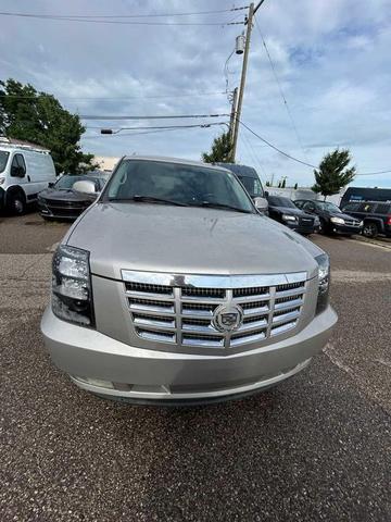 Used cars for sale 2008 Cadillac Escalade ESV Standard, price is 2500, vin 1GYFK66858R171431 in Farmington Hills, MI, dealer name is Suburban Chrysler Dodge Jeep RAM of Farmington Hills Best Dream car image
