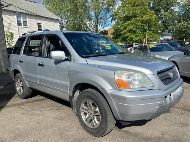 Used cars for sale 2005 Honda Pilot EX-L, price is 4950, vin 5FNYF18565B044987 in MAYWOOD, IL, dealer name is Global Auto Finance & Lease Best Dream car image