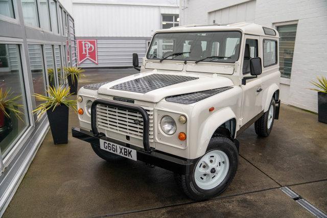 Used cars for sale 1990 Land Rover Defender 90, price is 59950, vin SALLDVBV7EA357724 in Bellevue, WA, dealer name is Park Place LTD Best Dream car image