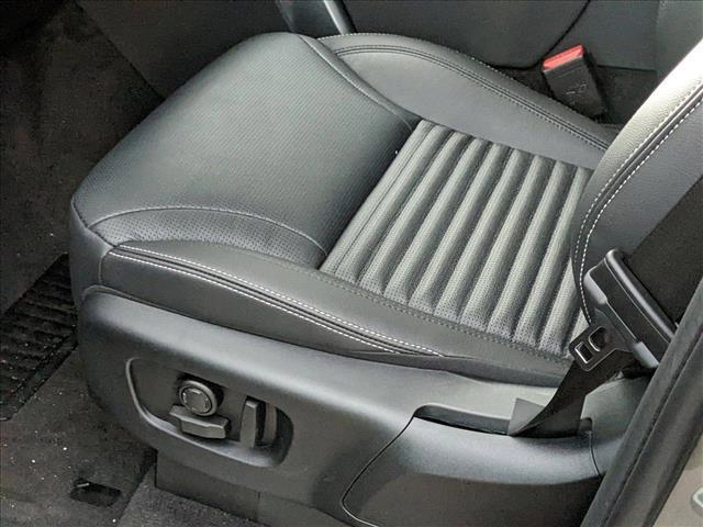 Used cars for sale 2024 Land Rover Discovery P360 Dynamic SE, price is 51999, vin SALRL4EU6R2495798 in Woodland Hills, CA, dealer name is Jaguar Land Rover Woodland Hills Best Dream car image